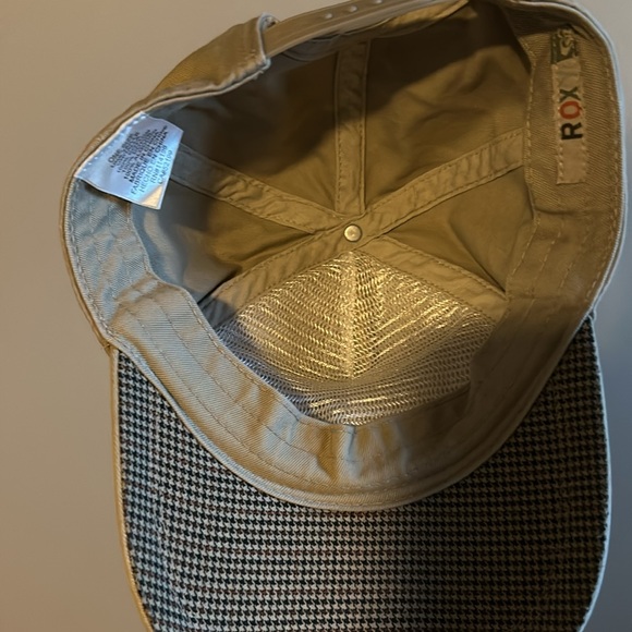 π3 for $15 π Roxy Ball Cap - Picture 4 of 4